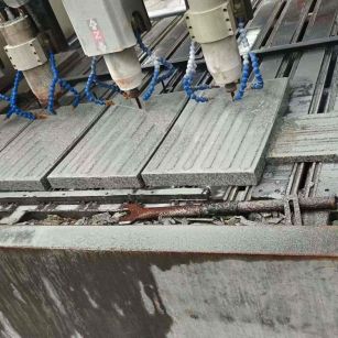 晋城 芝麻白花岗岩荔枝面盲道雕刻