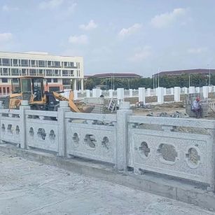 晋城 白麻花岗岩荔枝面河道栏杆