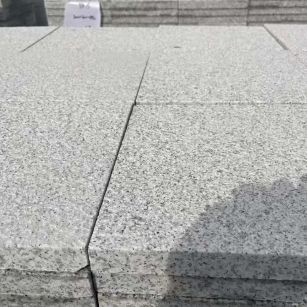 晋城 白麻花岗岩石材推荐 荔枝面地铺石