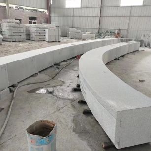 晋城芝麻白花岗岩石板材 园林光面弧形坐凳