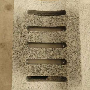 晋城 芝麻白拉丝面花岗岩U型开槽排水槽