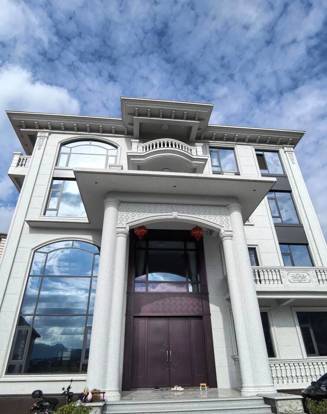 晋城白麻别墅外墙干挂石材效果示例