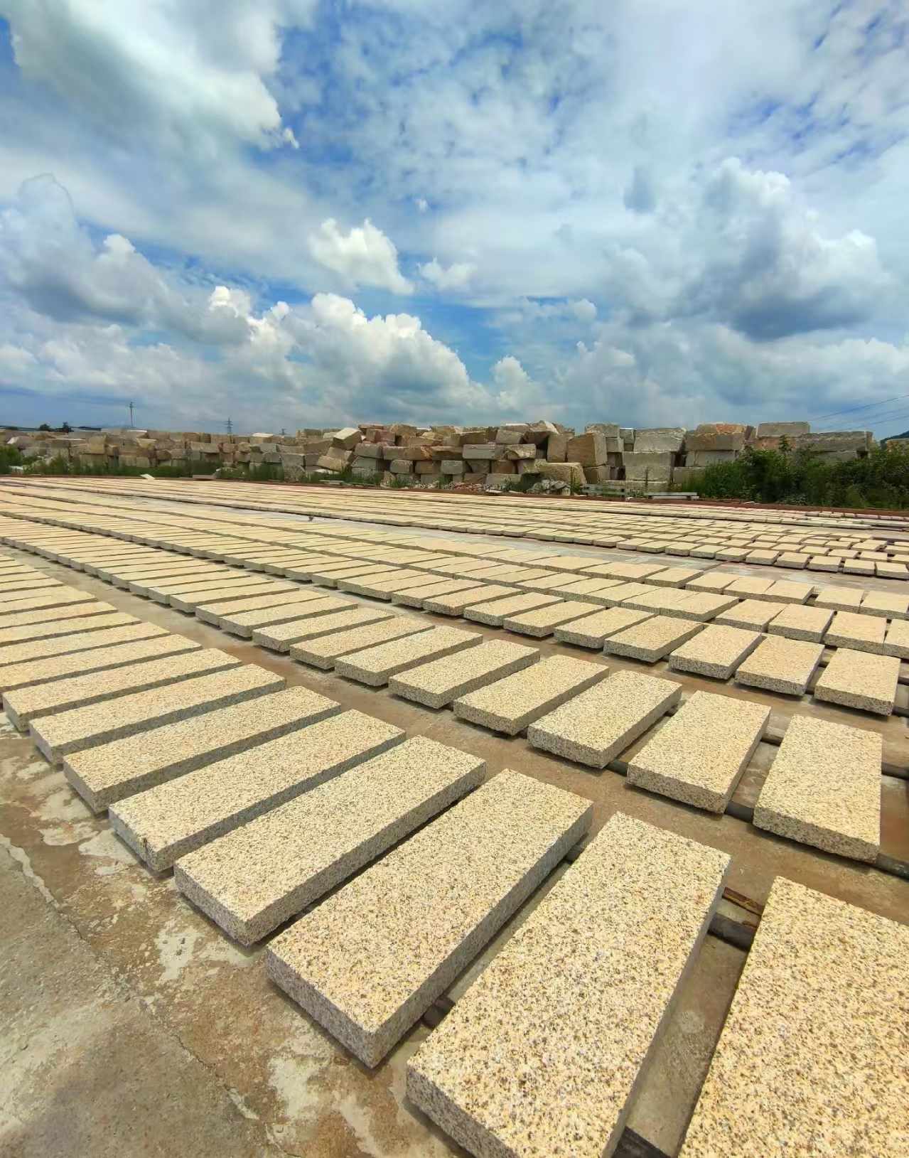 晋城 黄金麻荔枝面花岗岩石材地铺石防护中