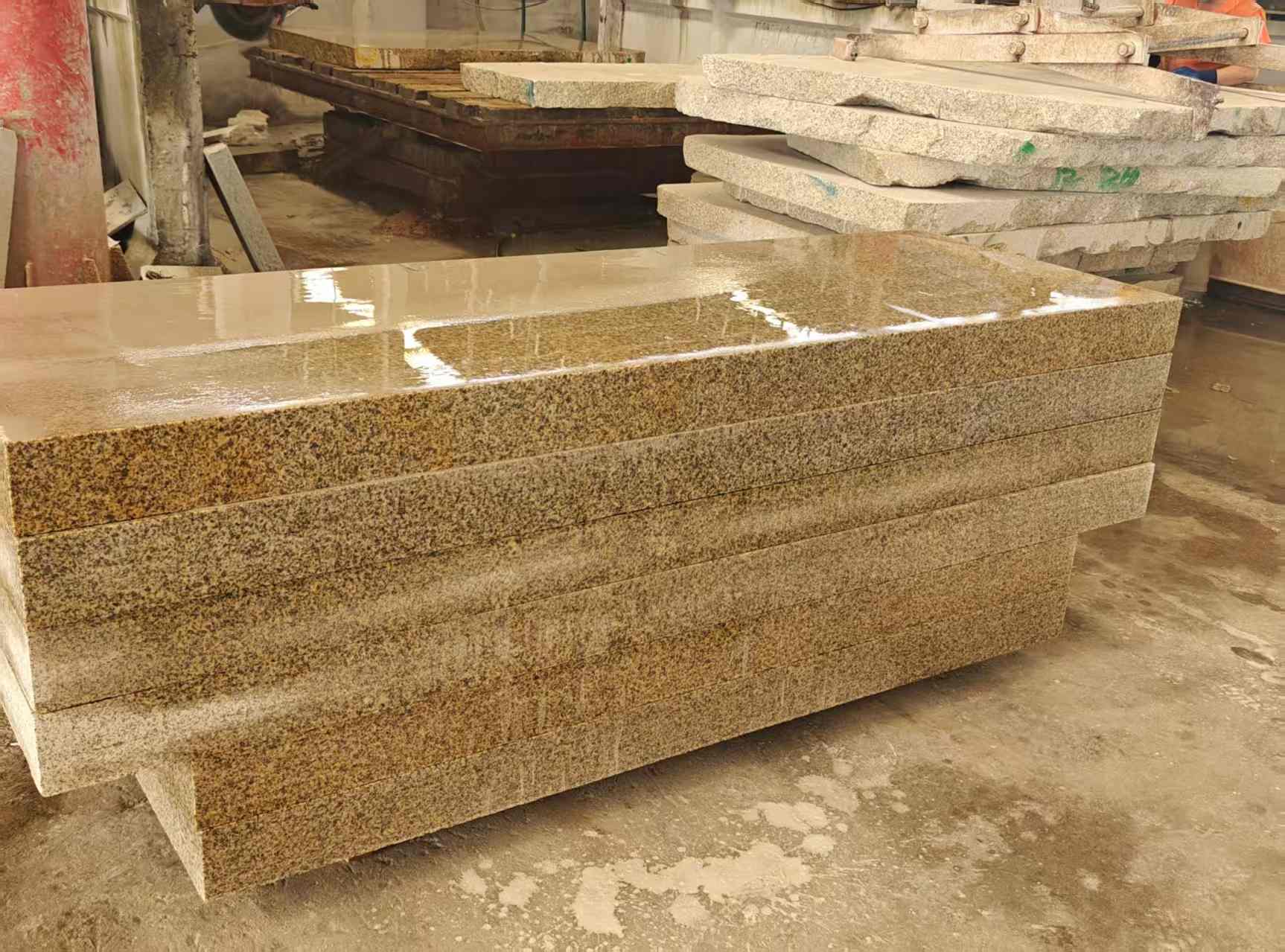 晋城 黄金麻栏杆料半成品加工中