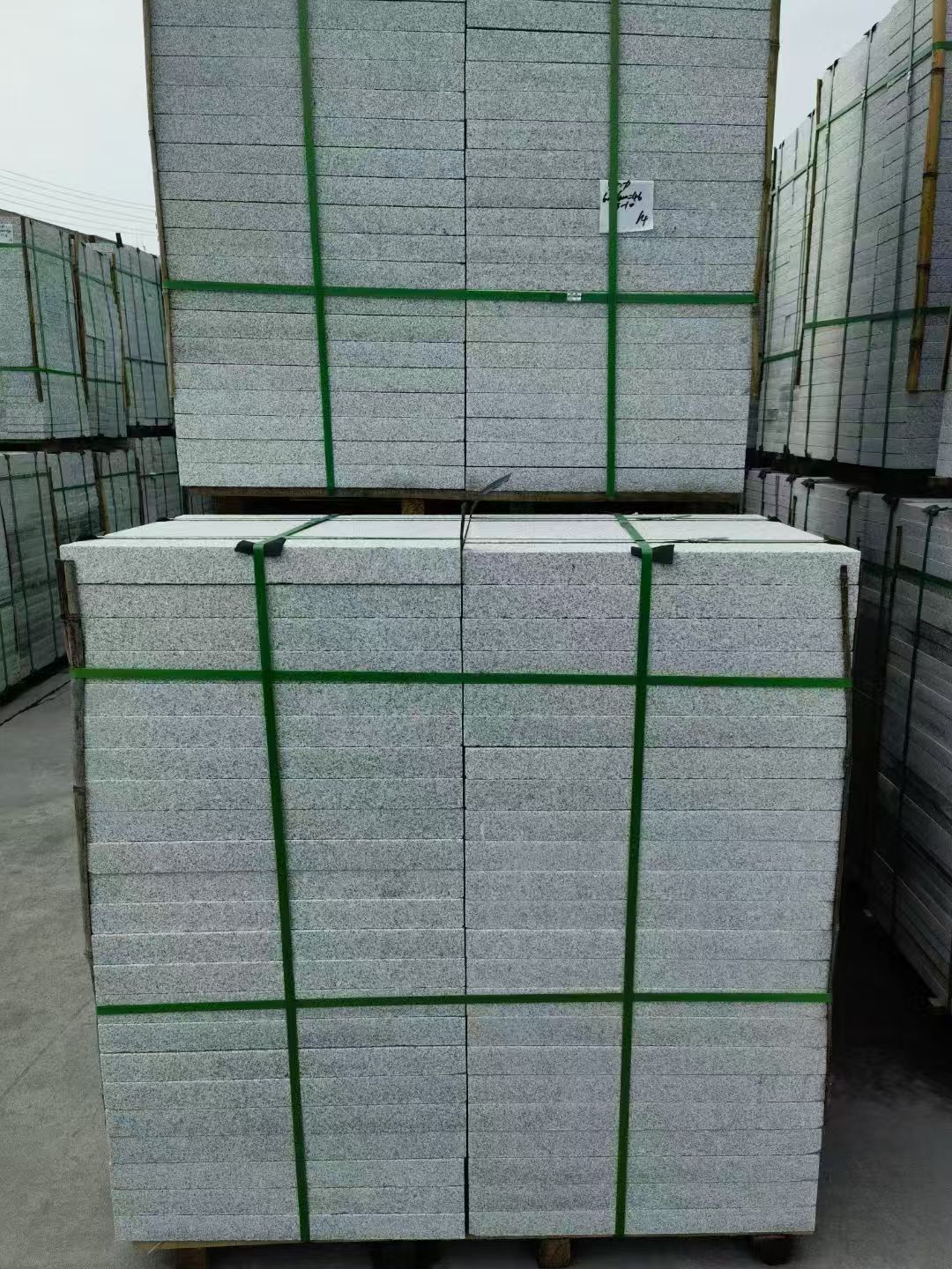 晋城 芝麻白火烧，园林广场市政工程地铺石，1.8~5.0厚均有现货