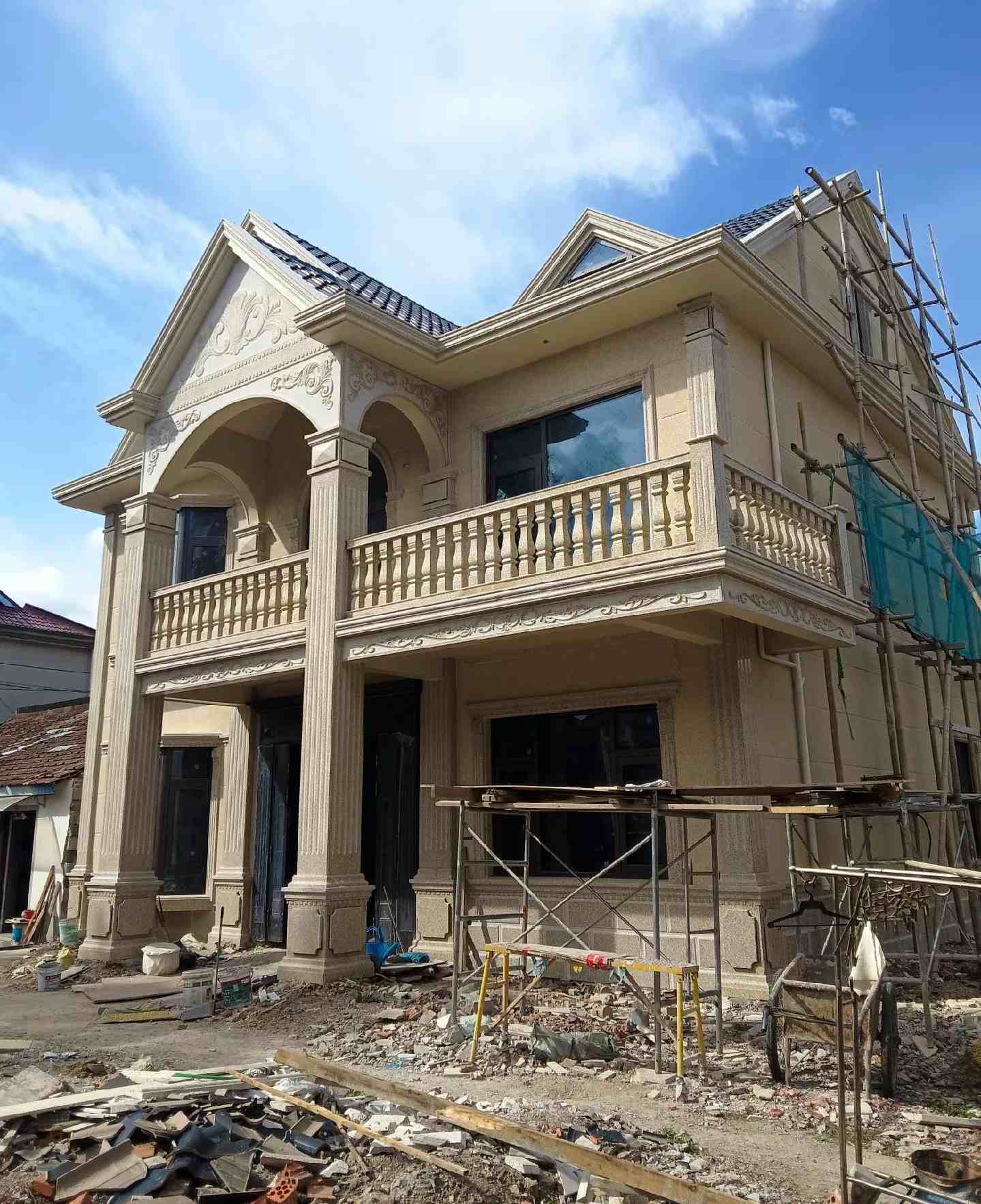 晋城 黄金麻花岗岩石材私人别墅雕花门楼柱阳台栏杆