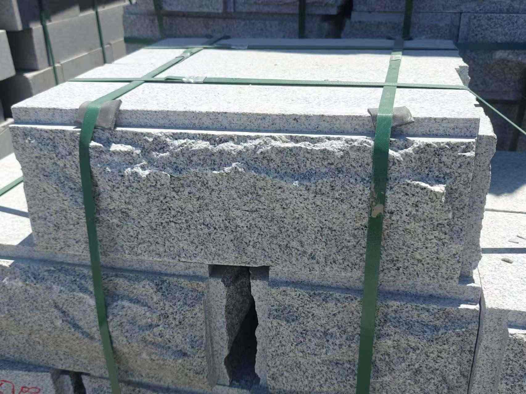 晋城 芝麻白花岗岩自然面成品