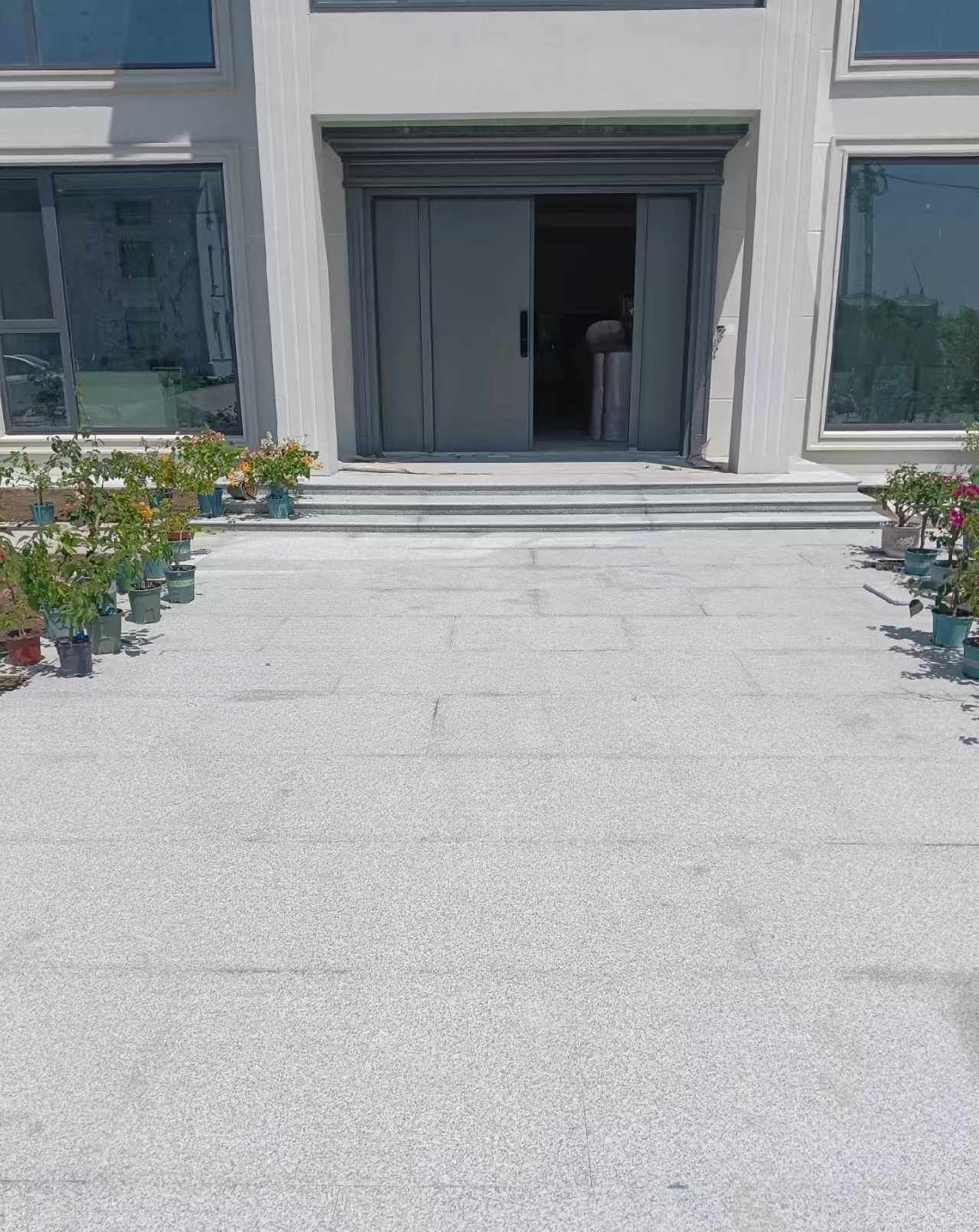 晋城 芝麻白花岗岩地铺石地面铺装