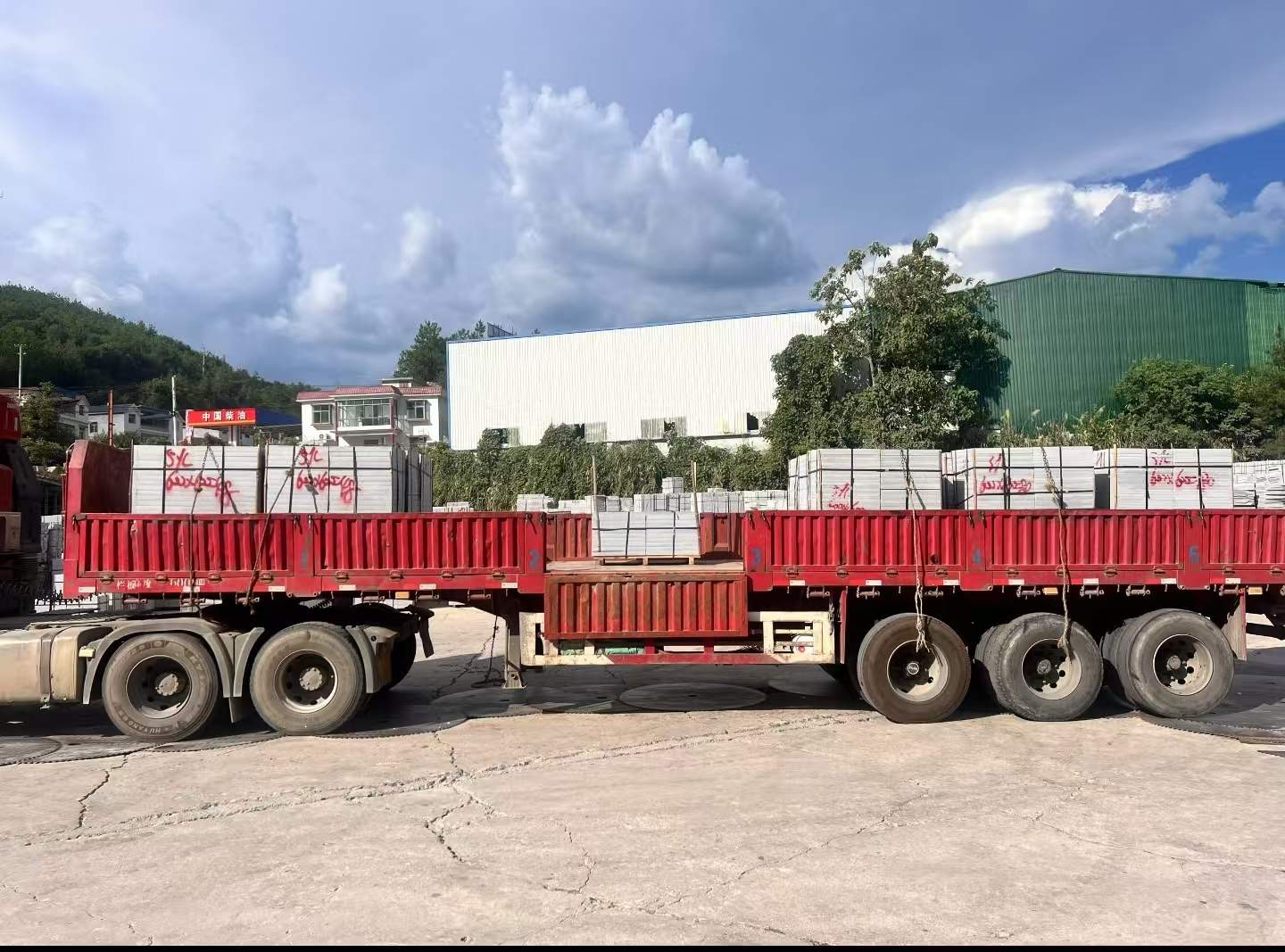 晋城 芝麻灰花岗岩地铺石出货日常