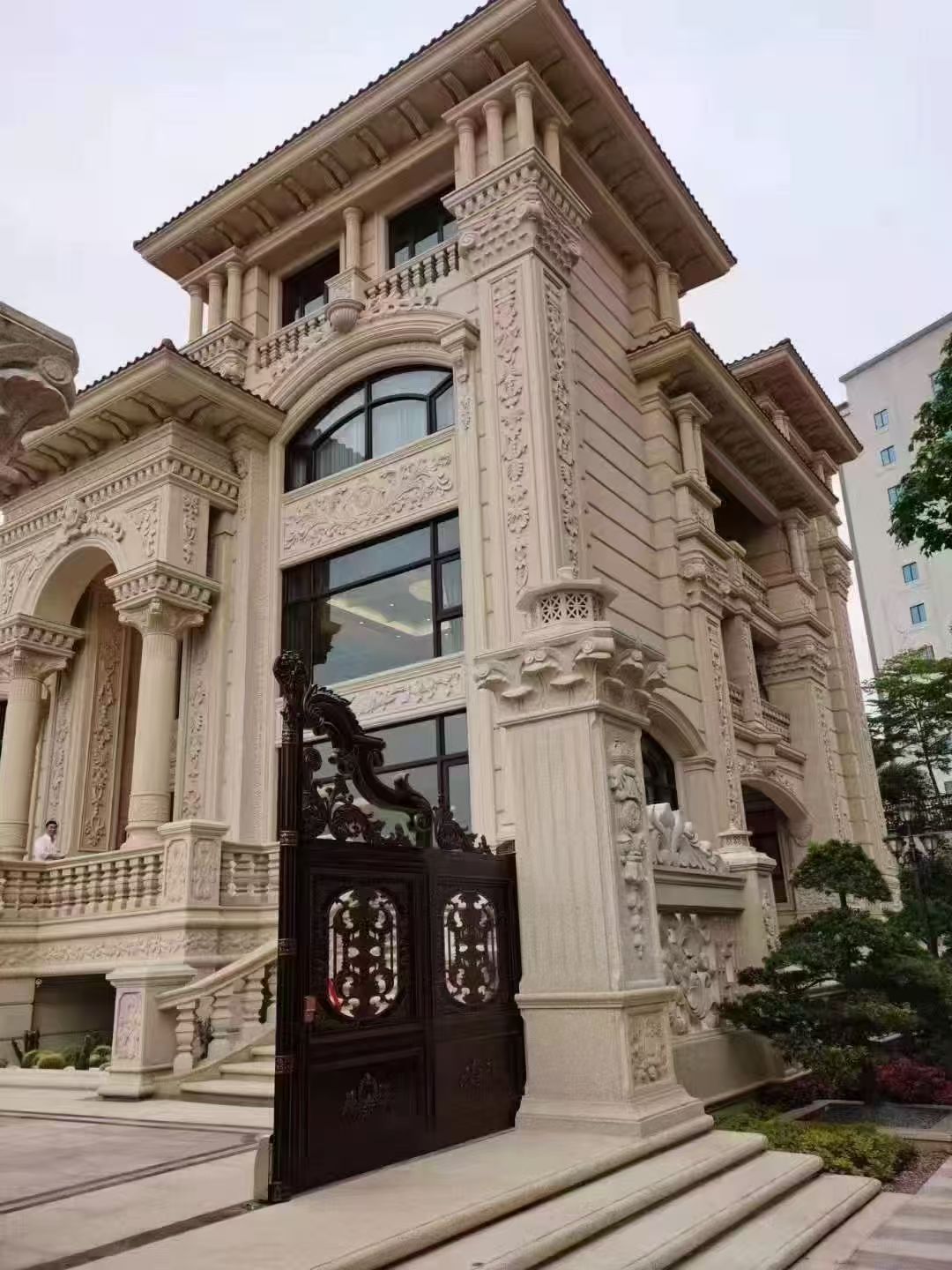 晋城 黄金麻花岗岩别墅外墙干挂效果展示