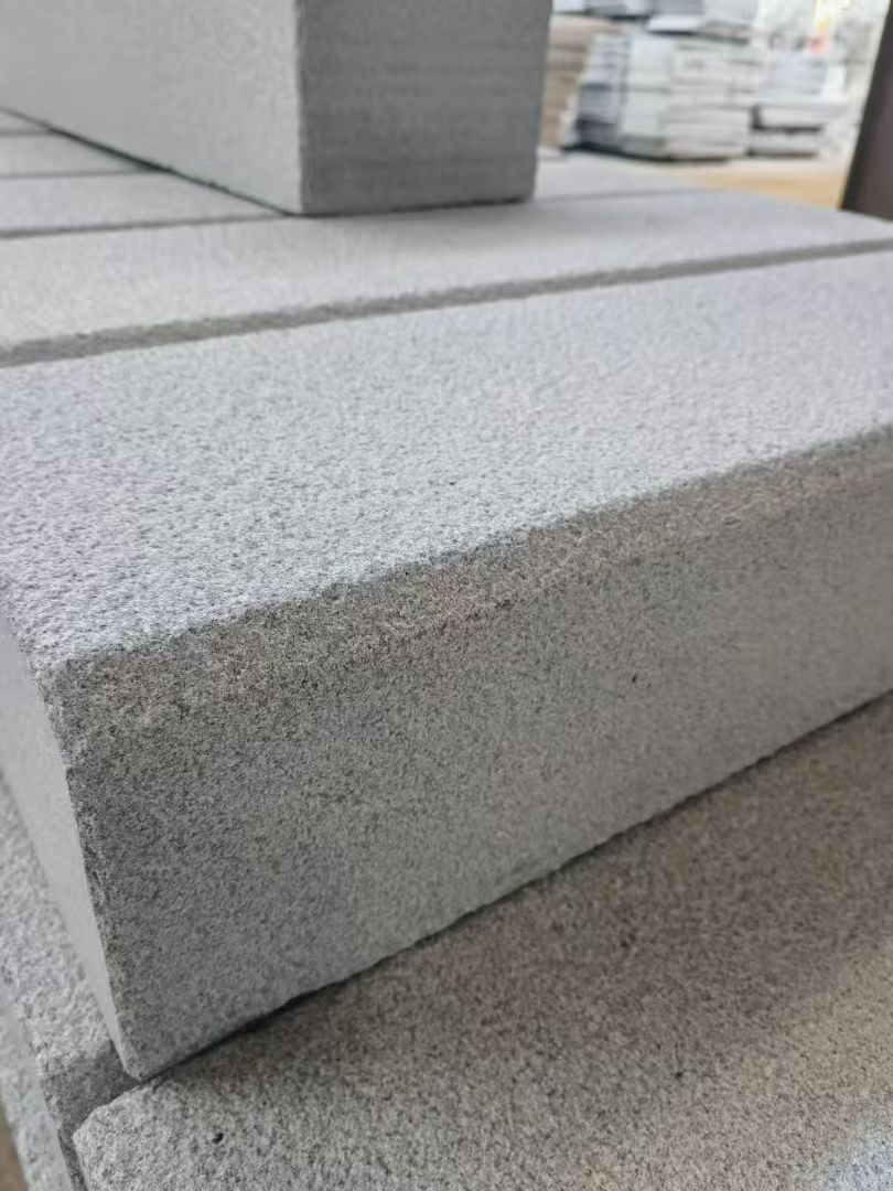 晋城 芝麻灰荔枝面路沿石